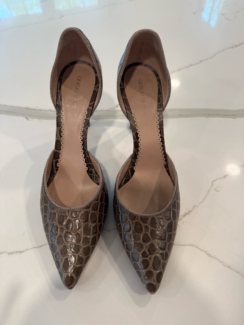 Giorgio Armani Brown Croc-Embossed Pointed Toe Pumps, size 40.5